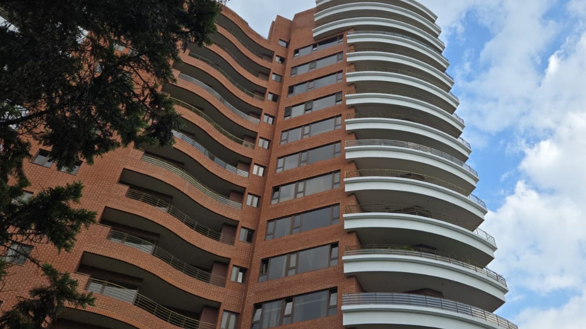 Apartamento amueblado y equipado en Tadeus, zona 14
