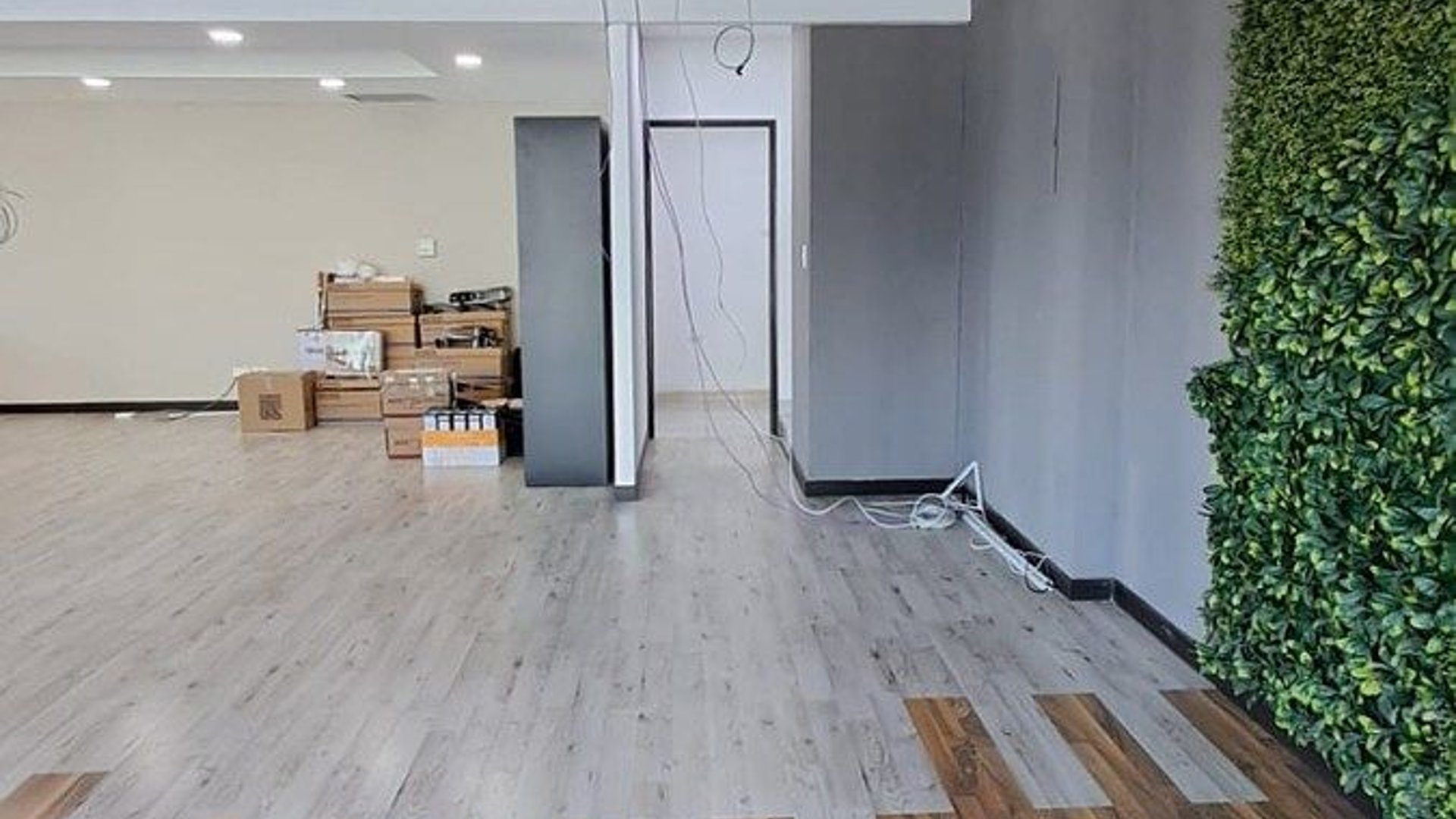 Oficina en renta – Edificio Avante, zona 15 - Miniatura 5