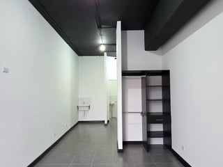 Apartamento en venta en zona 7 Kaminal 7 sobre Clz. San Juan para inversión - 4