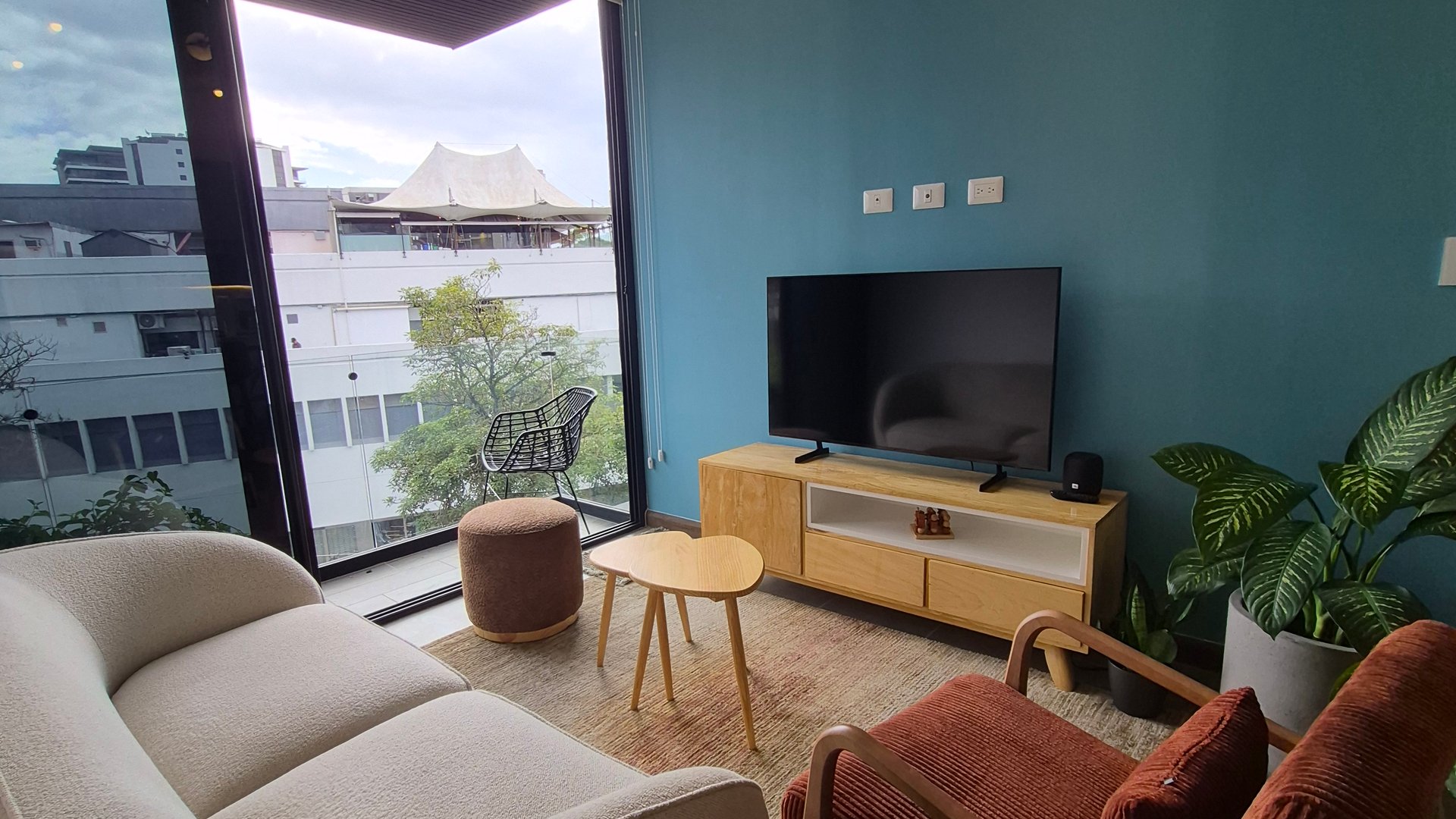 Apartamento en renta amueblado zona 15 Vista Hermosa 1