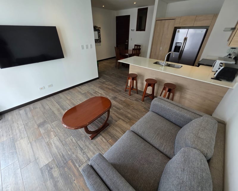 Apartamento en renta amueblado en Lirios se Cayala zona 16 Ref-5860