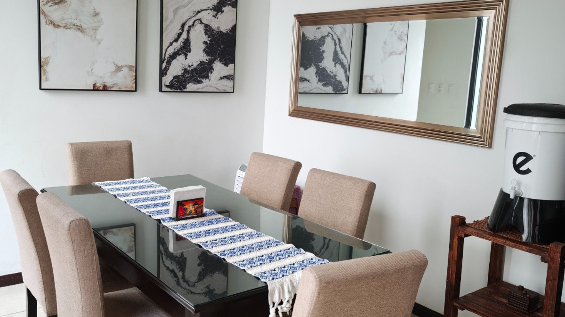 CASA FAMILIAR EN CONDOMINIO RESIDENCIAL  A 1.5 KMS. DE CIUDAD VIEJA - Miniatura 4