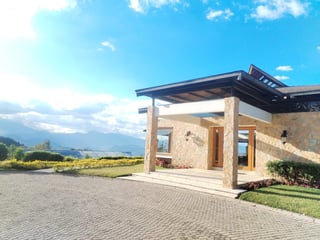 VENTA DE AMPLIO TERRENO - EL RECREO, STA. ELENA BARILLAS - Image 3