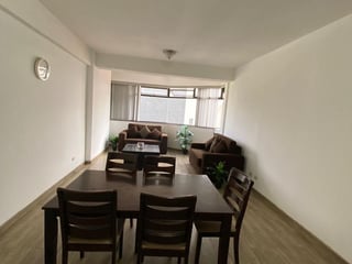 APARTAMENTO EN VENTA TOTALMENTE REMODELADO ZONA 14 - 2