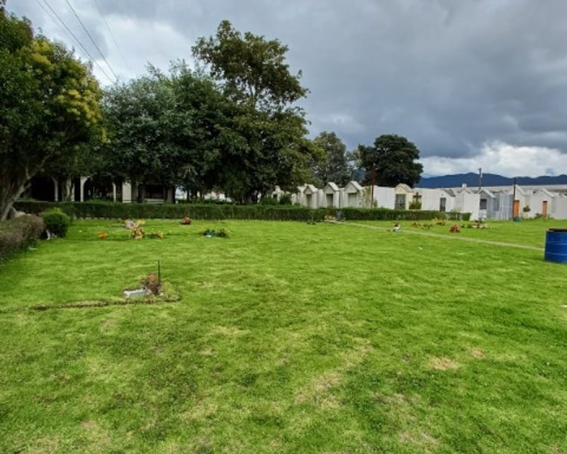 Lote en Camposanto Jardin de Las Cumbres Quetzaltenango