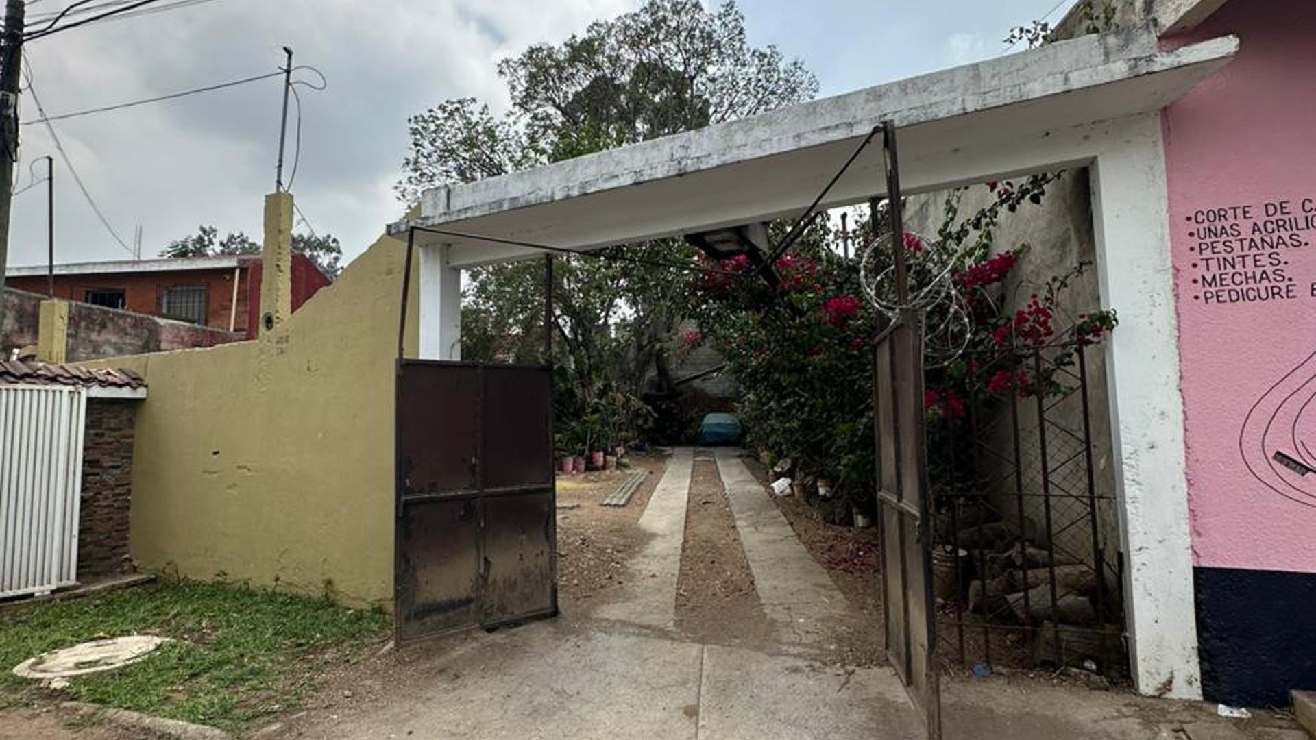 Rento Casa con uso de suelo comercial en San Cristobal