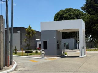Ofi-bodega en alquiler entrada de carretera hacia San José Pinula - 2
