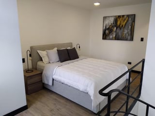 Apartamento en Alquiler  Amueblado Edificio Eon, zona 10 - Image 4