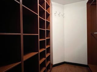 Venta de hermosa casa en Condominio – Colonia El Prado, Zona 10 - Image 7