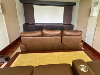 CASA EN VENTA EN KM 8.5 CARRETERA A EL SALVADOR, LUJOSA Y MODERNA - Image 4