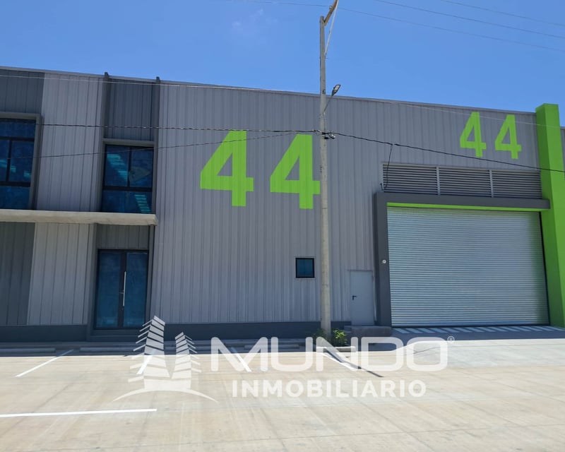 BODEGAS EN RENTA SOBRE LA CARRETERA CA-9, AMATITLÁN