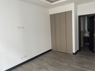 APARTAMENTO EN RENTA – EDIFICIO LIRIOS DE CAYALÁ | ZONA 16 - Image 6