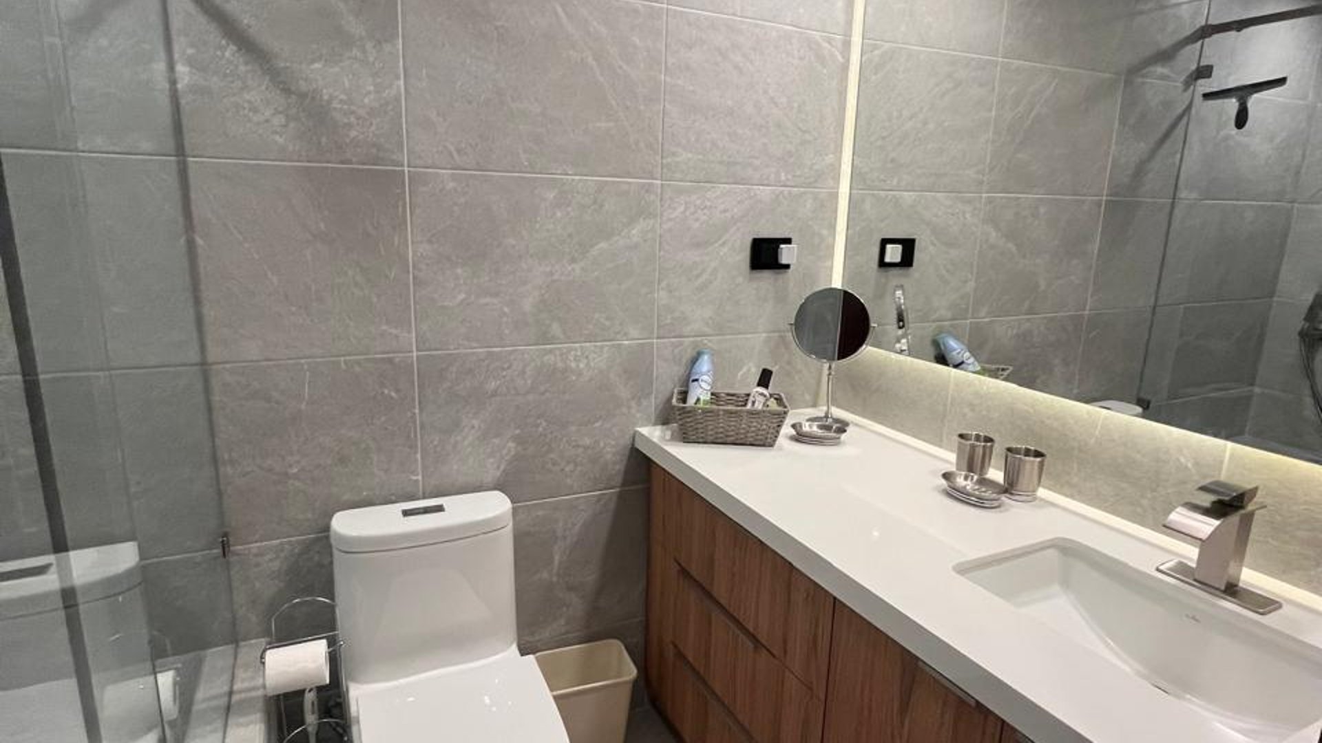 Apartamento en Alquiler Edificio La Barranca, zona 15 VH1 - Miniatura 16