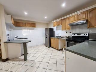 ALQUILER DE CÓMODO APARTAMENTO - MILENIA, ZONA 10 - 3