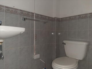 Local en Renta San Cristóbal. Ideal para clínica dental - 5