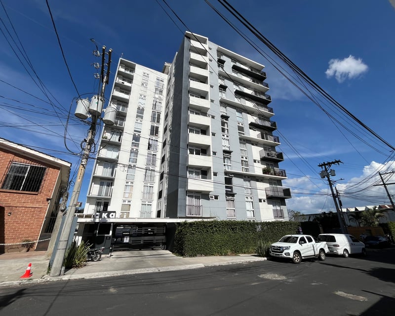RENTA Apartamento Amueblado Edificio Akari Mixco Zona 2