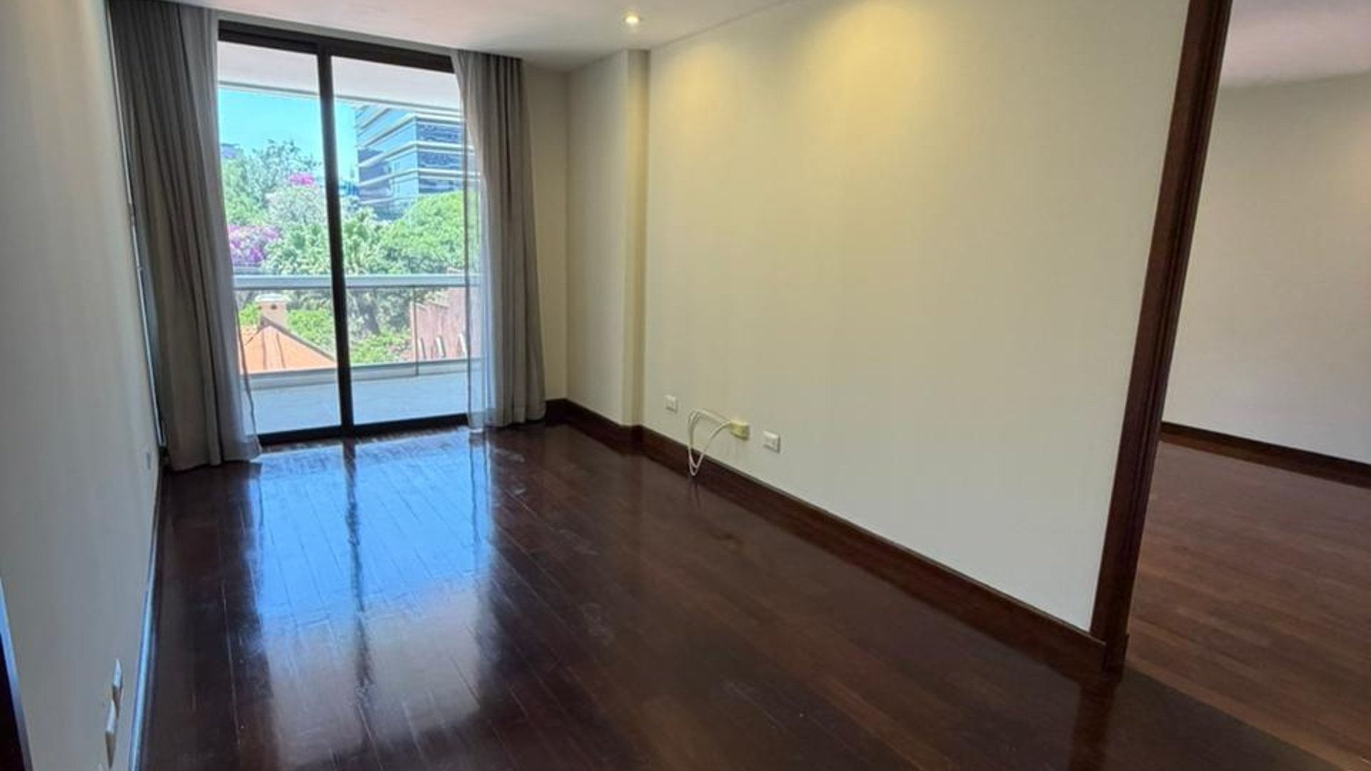 Apartamento en Renta zona 10 / Tiffany II - Miniatura 6