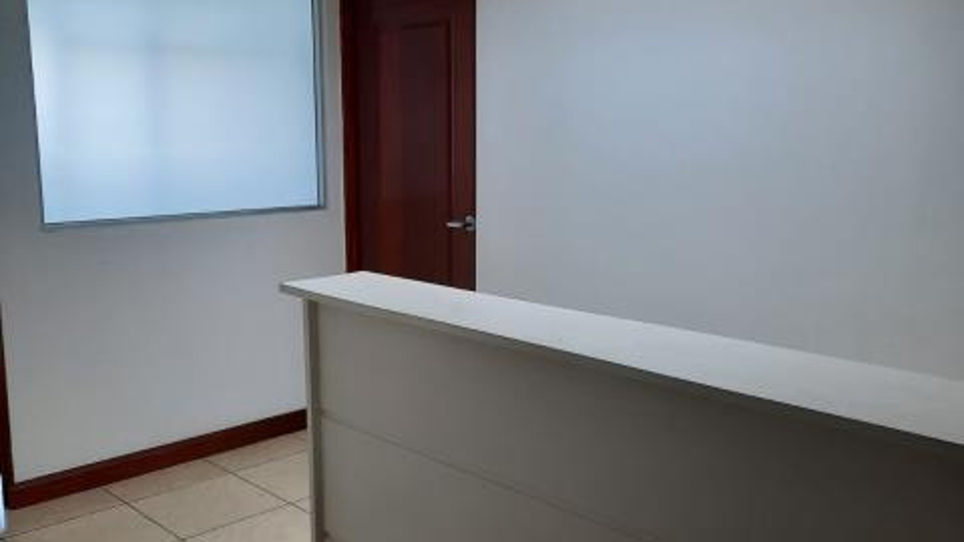 Oficina en renta, en Zone 10