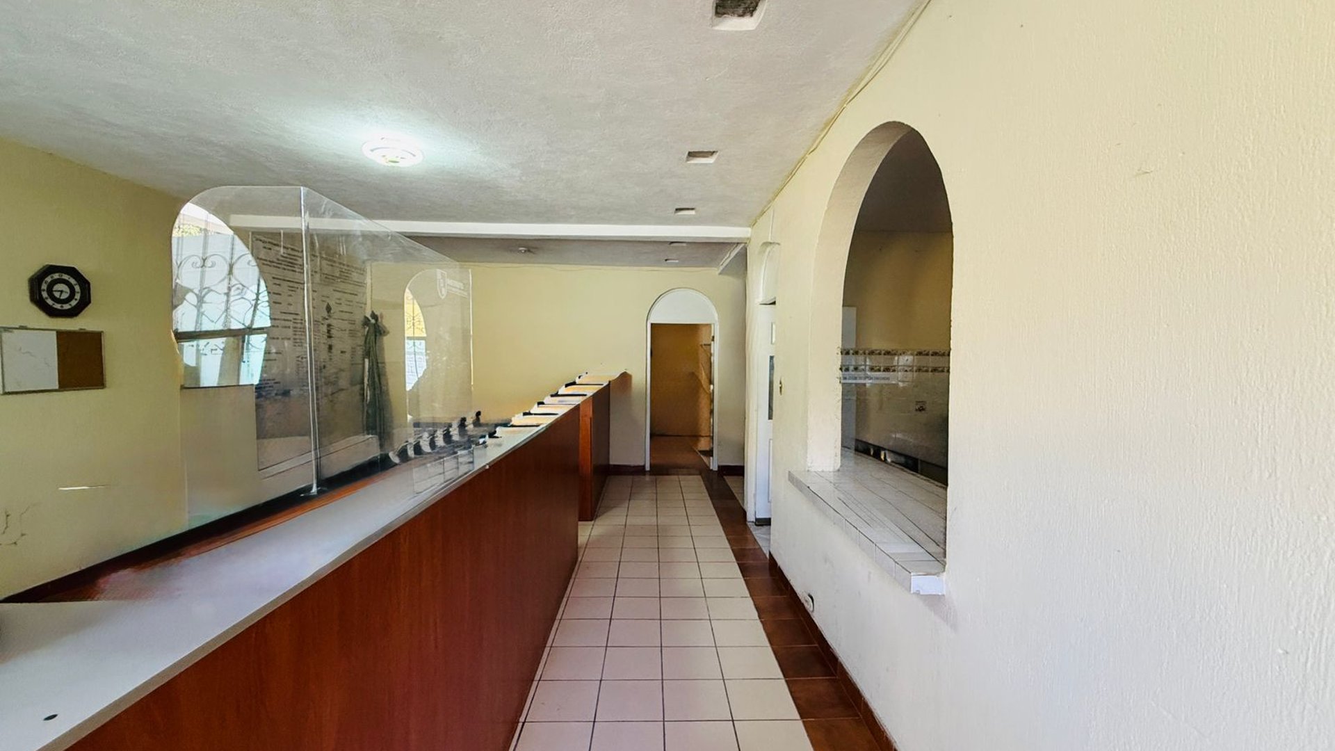 ALQUILER DE CASA PARA VIVIENDA U OFICINAS - BOCA DEL MONTE