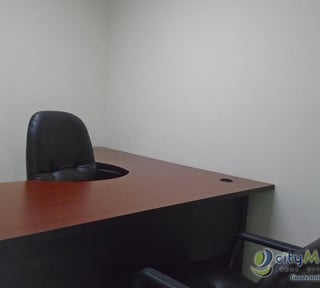 Se renta oficina en zona 10, muy bien ubicada!!