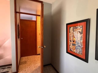 Oficina en VENTA en zona 10 - 2