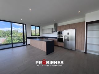 Penthouse de 3 habitaciones en SPAZIO zona 15 - 4