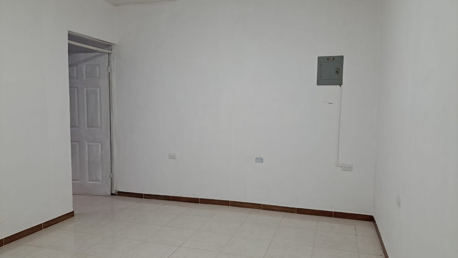 Casa en renta en km. 31.5 Carretera a el Atlántico - Miniatura 5