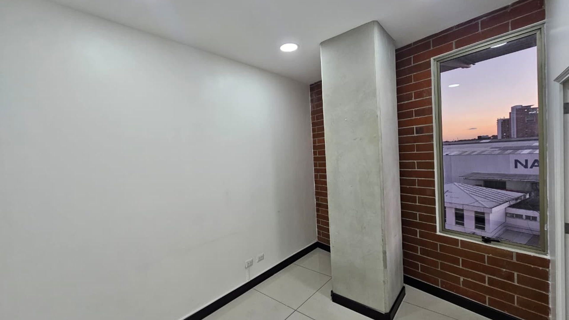 Ofibodega en Renta Condado Naranjo - Miniatura 10