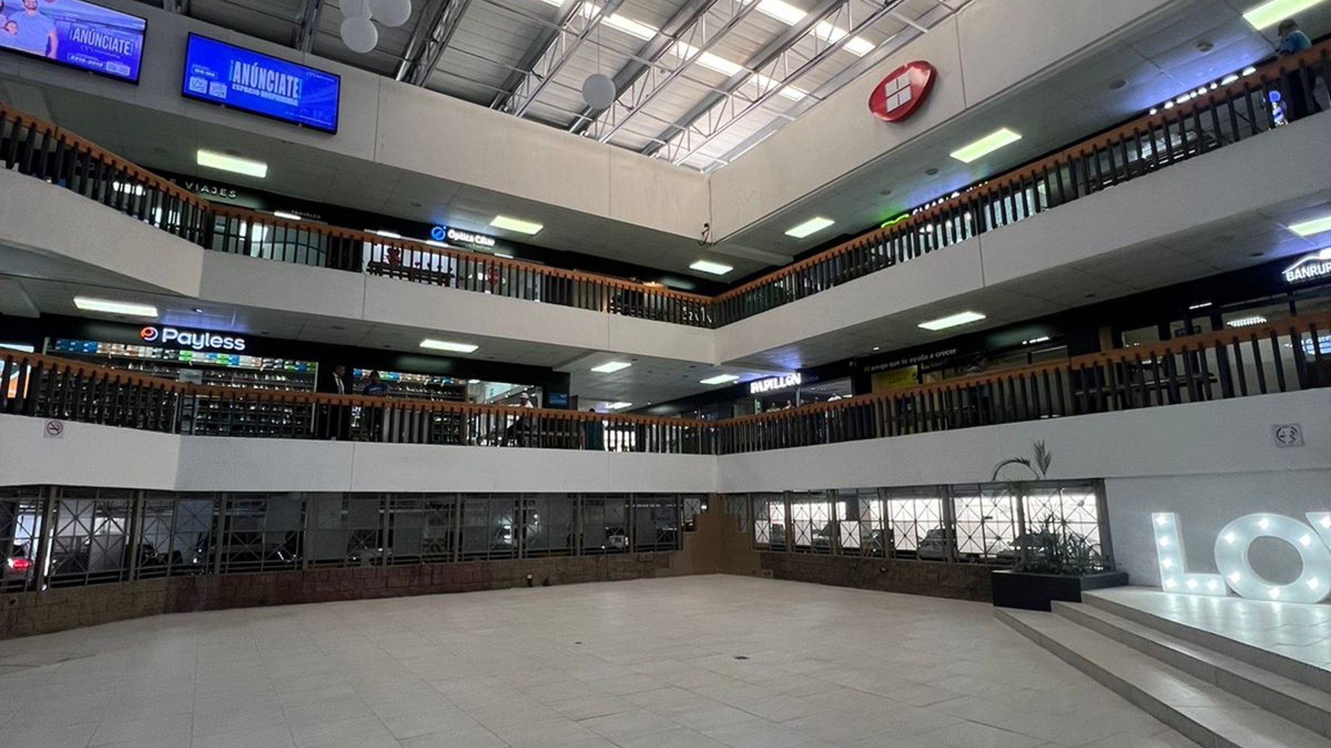 ???? ESPACIOS COMERCIALES EN RENTA –  CC VHII | ZONA 15 - Miniatura 6