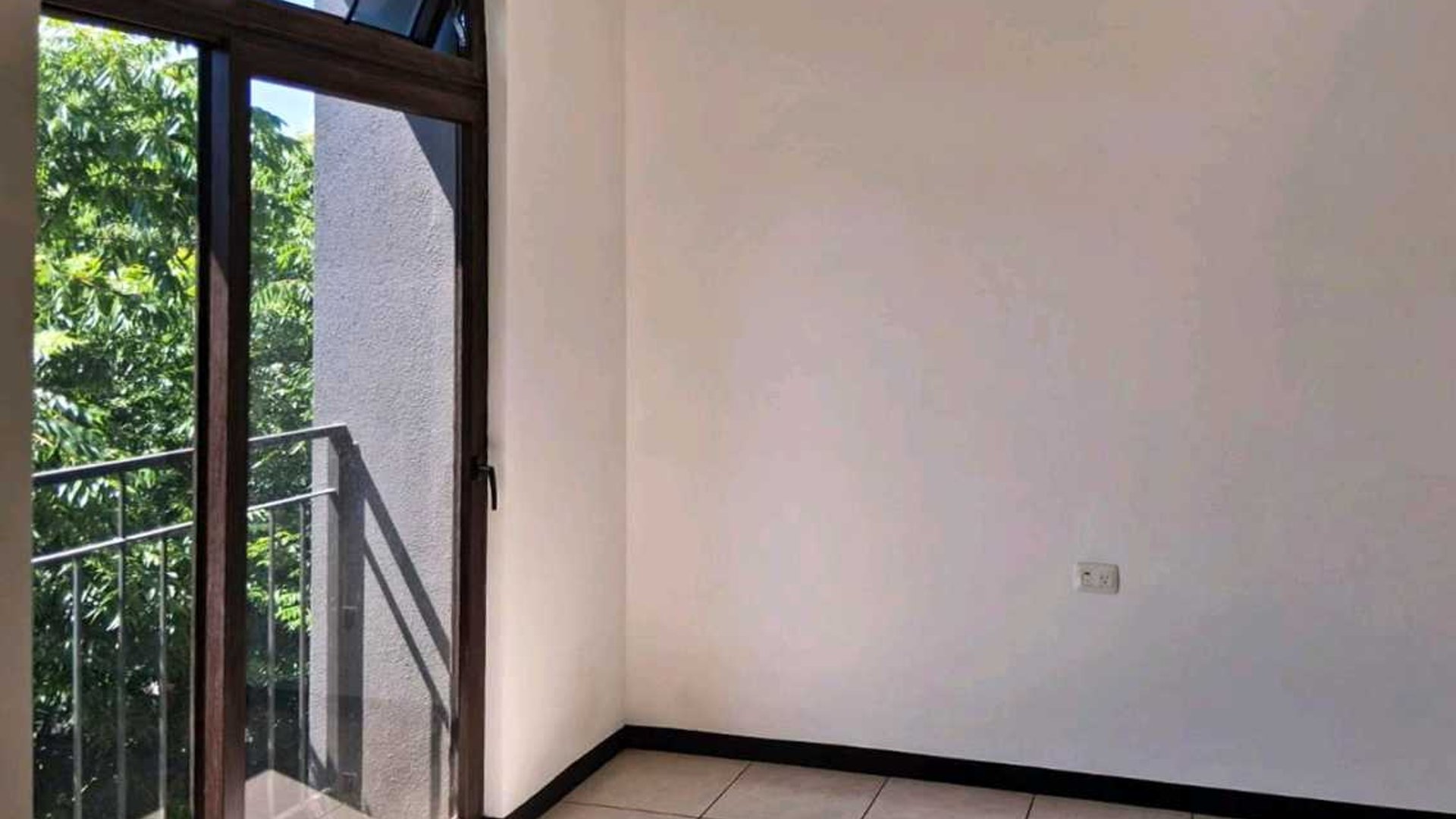 CASA EN ALQUILER????Condominio Segovia, Alameda Norte, Condado Naranjo - Miniatura 5