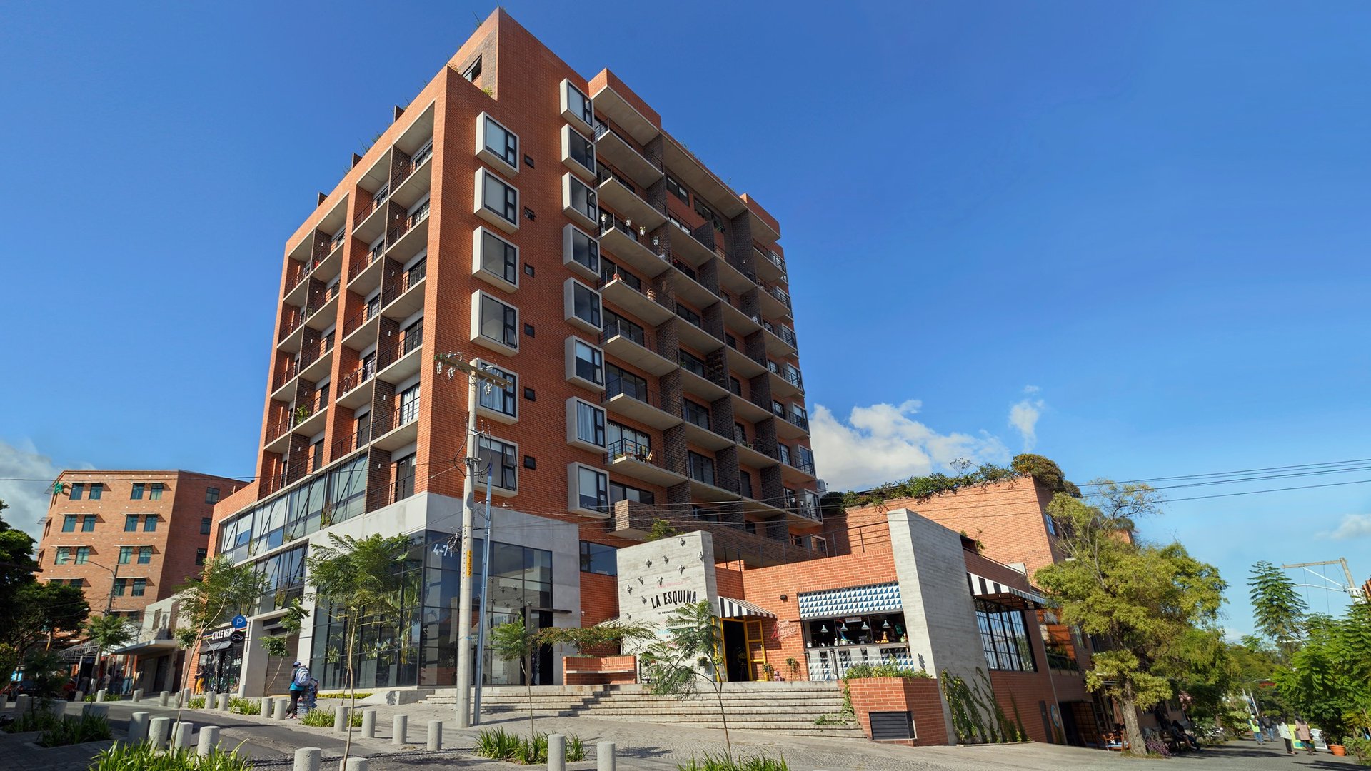 Loft de 2 niveles en 4Venezia Zona 4 | 1 habitacion + estudio con piso de vidrio