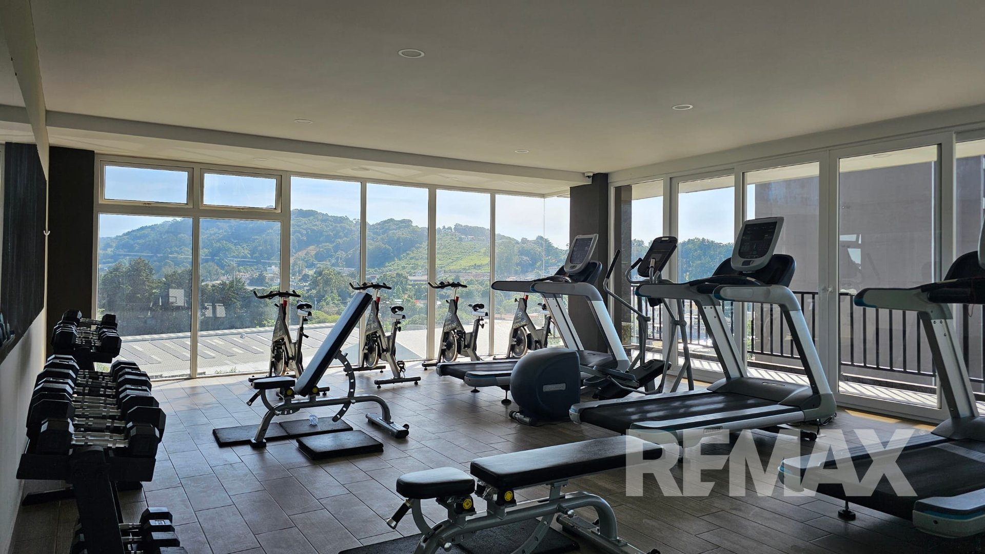 Apartamento de 3 Hab. en Renta - Adrano - Miniatura 7