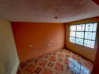 CASA EN VENTA EN ZONA 7, SANTA CATARINA PINULA - 2