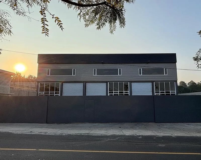 Bodega Industrial en Venta cerca de Mayan Golf | Villa Nueva, Zona 4 | 1,468 m²