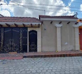 Vendo linda casa en zona 2 Residencial  El Mirador Zacapa