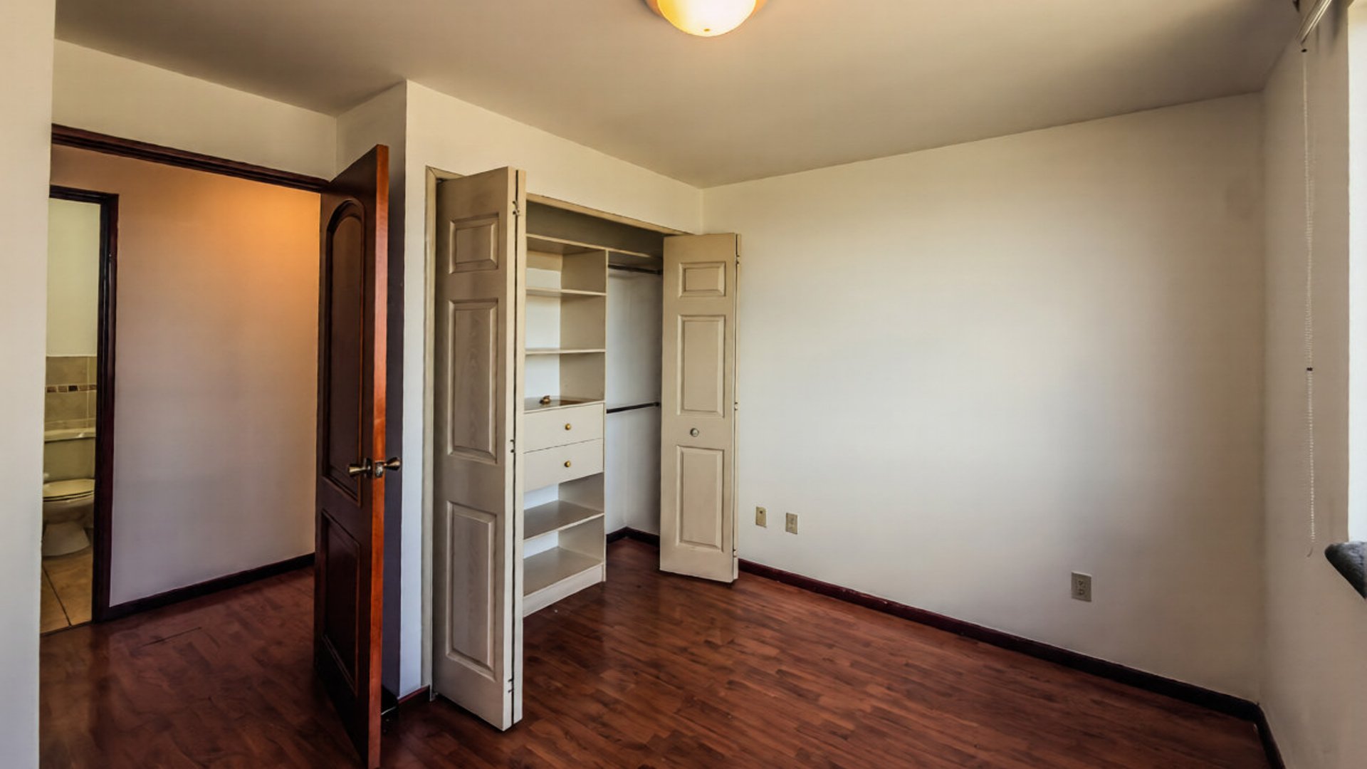 Apartamento en Venta con Balcones en Zona 14 ref-6136