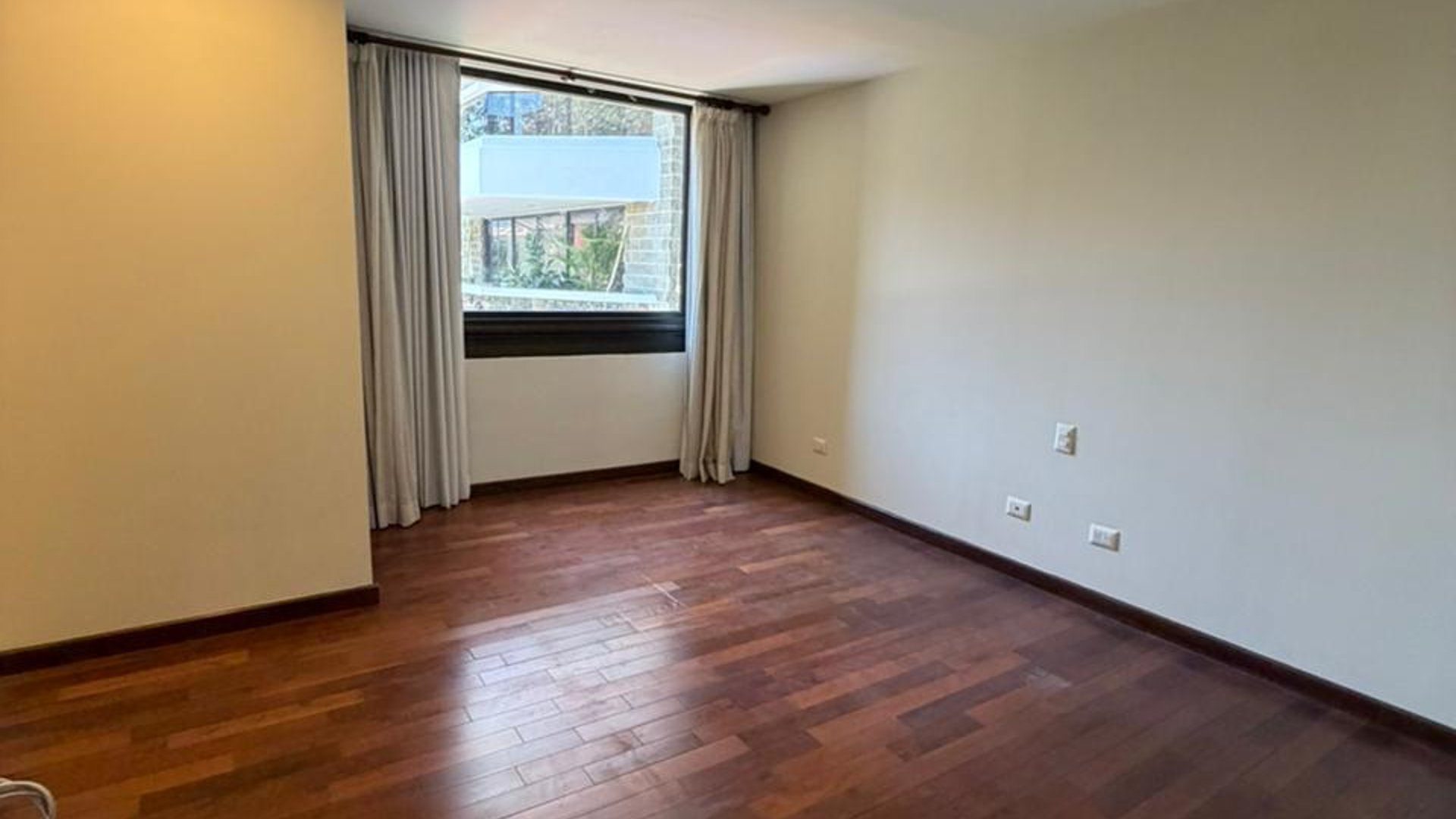 Apartamento en Renta zona 10 / Tiffany II - Miniatura 5