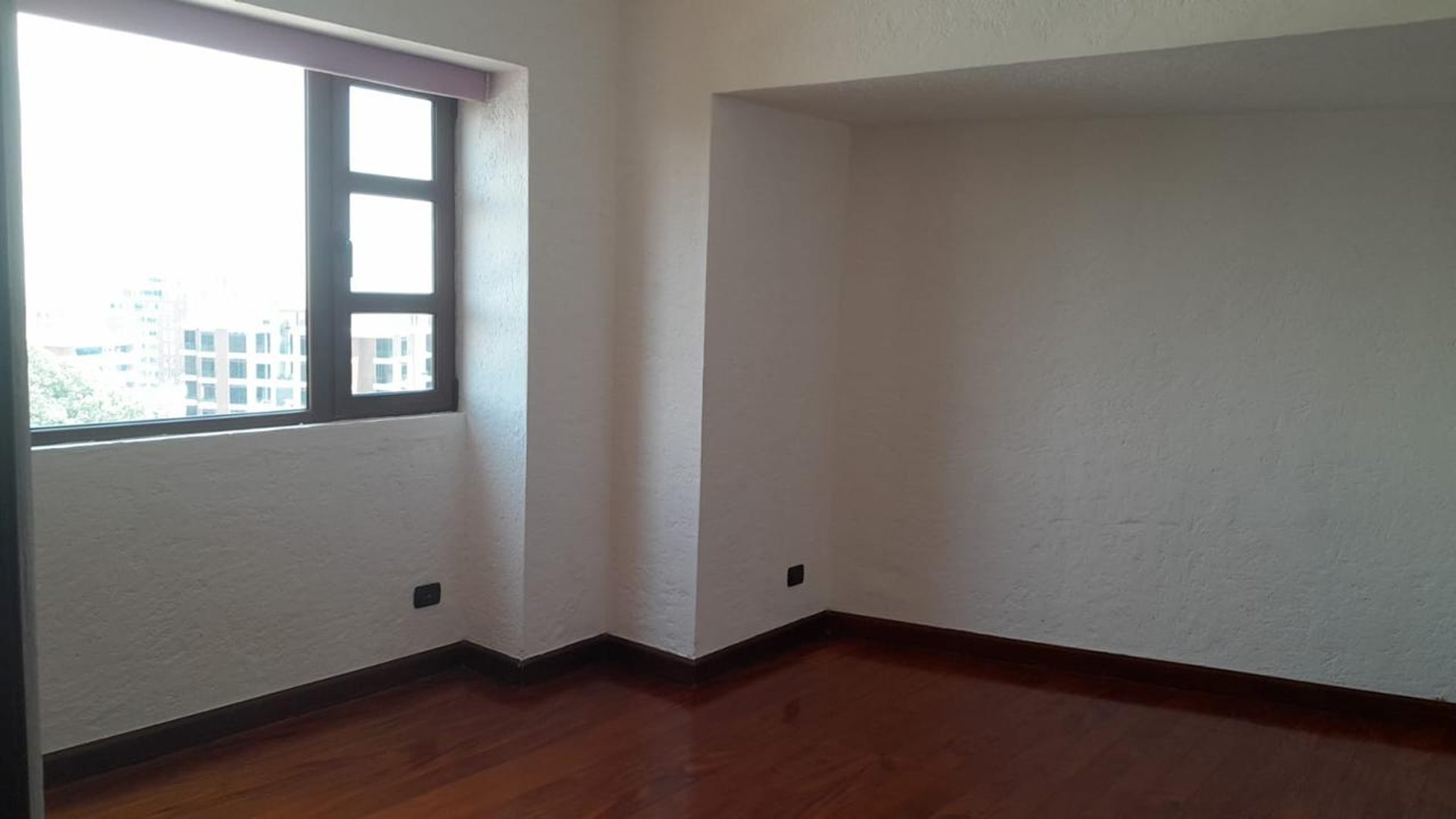 Apartamento en renta en Edificio el Parque VH 1, zona 15 - Miniatura 11