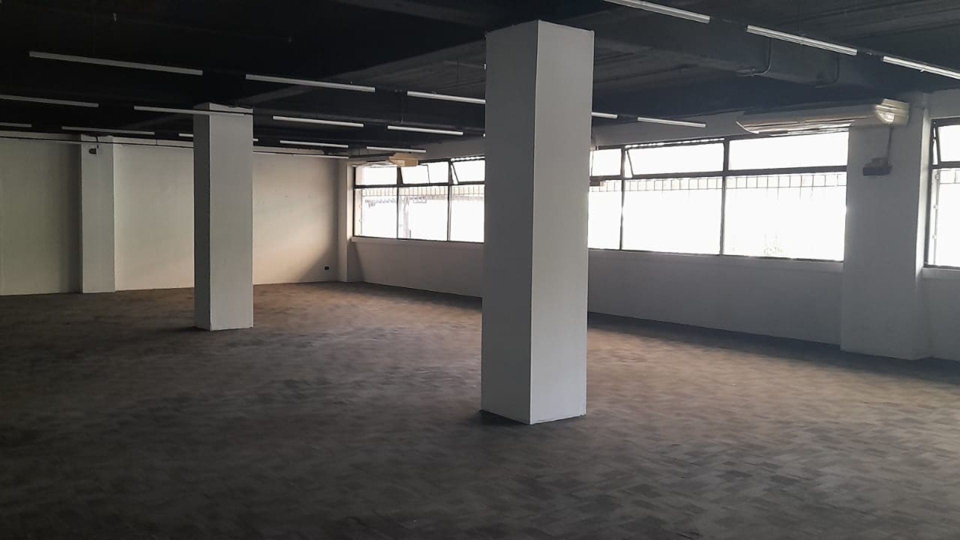 Edificio de oficinas en venta y renta, Zona 9 - Miniatura 24