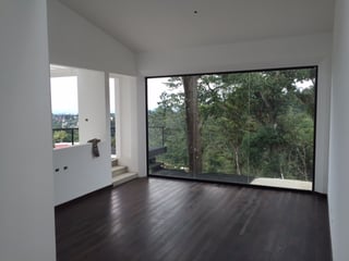 Casa para estrenar en Las Cumbres, zona 16 - 2