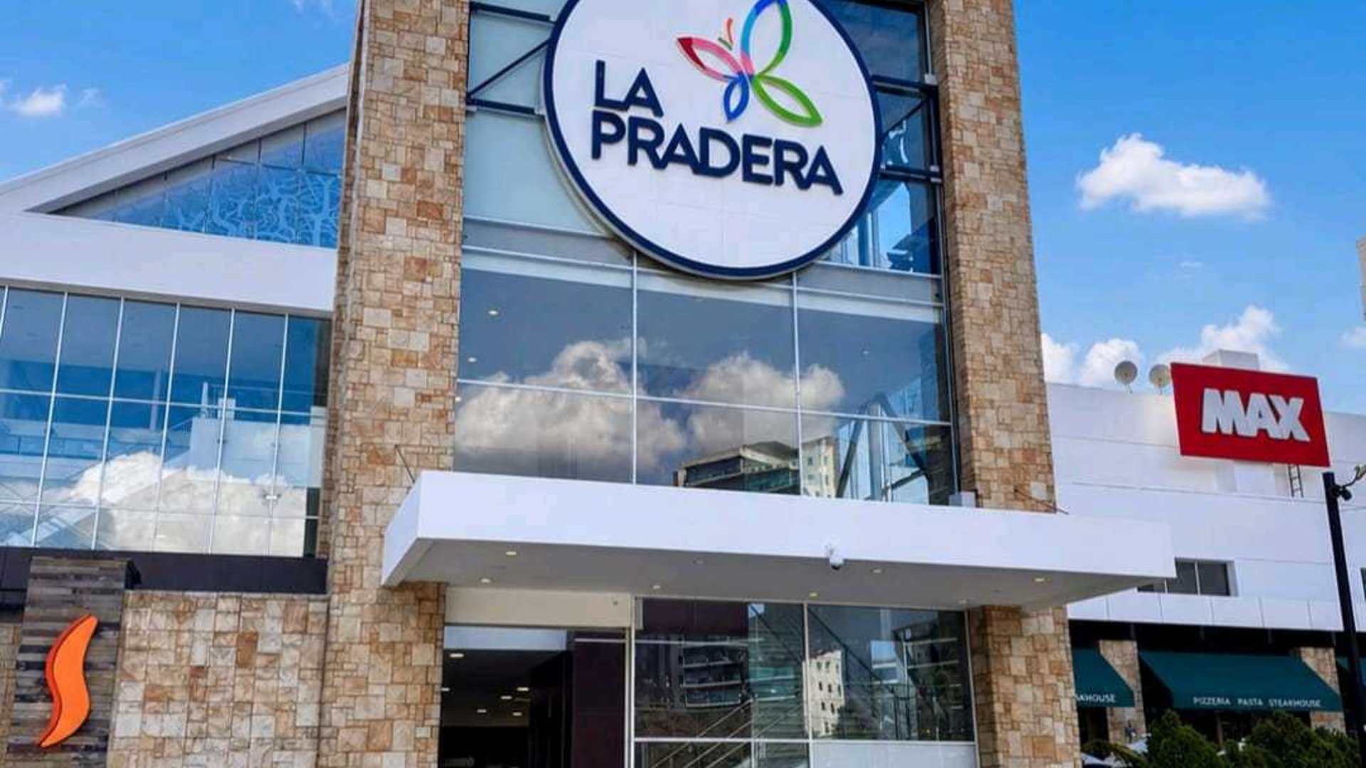LOCAL COMERCIAL EN VENTA ????Galerías La Pradera, Zona 10 - Image 1