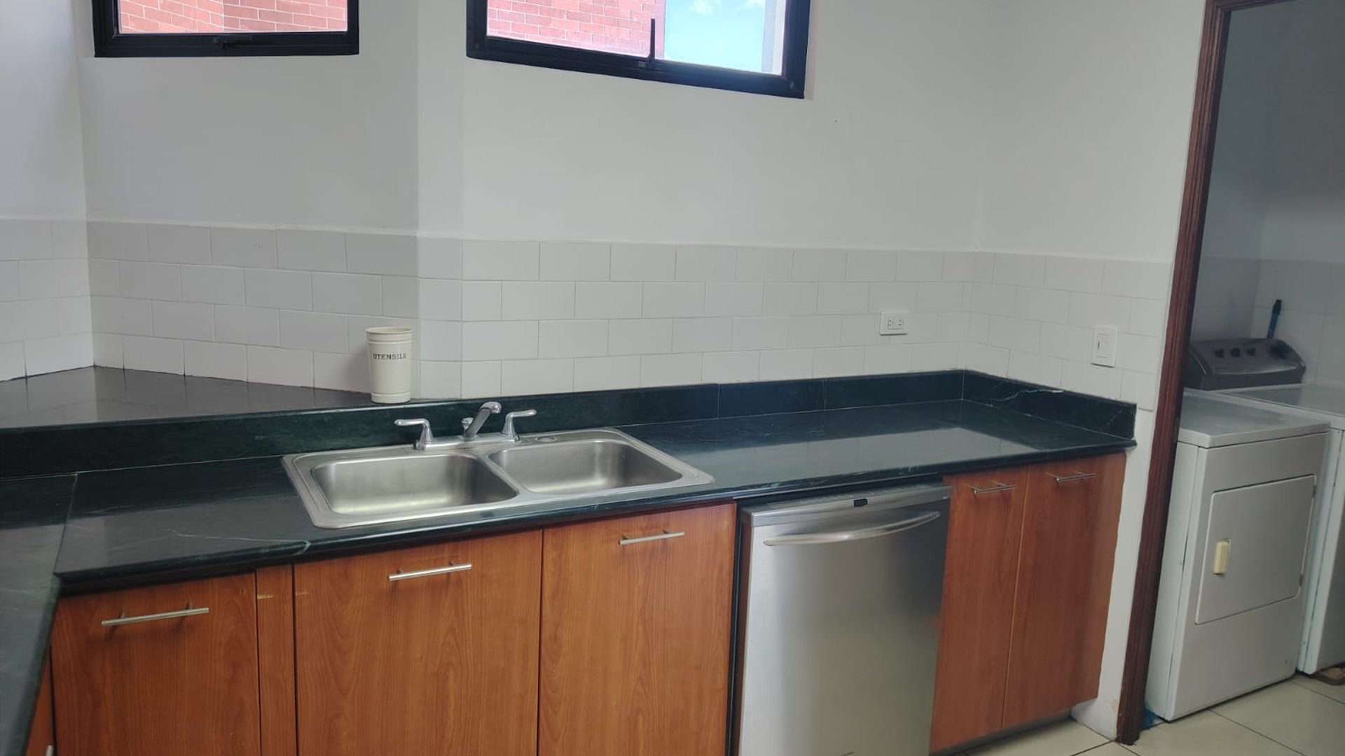 Apartamento semi amueblado en Renta en Zona 14 Las Américas - Miniatura 7