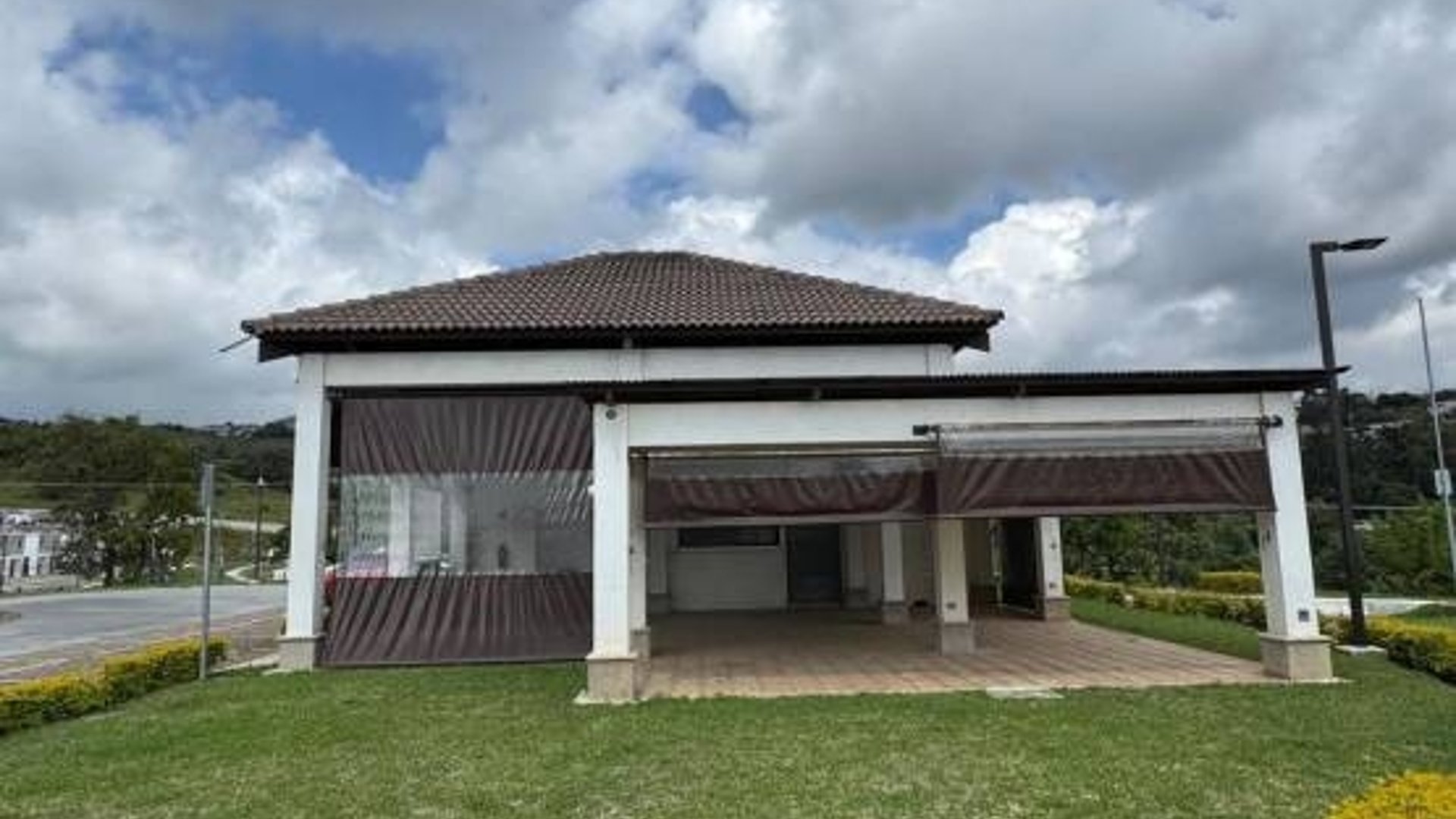 Casa en Venta, Villa Nueva (V10082)