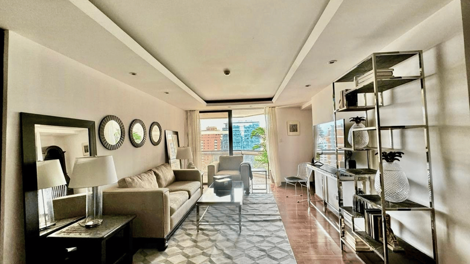 Apartamento  Amueblado en alquiler, zona 10.