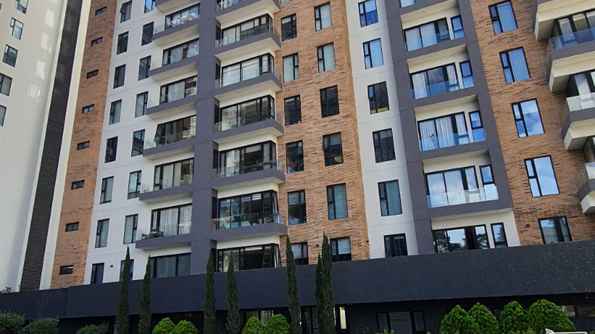 APARTAMENTO EN ALQUILER ZONA 15 PARQUE 15 - Image 1