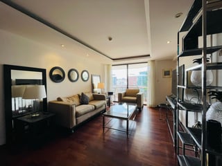 VENTA DE CÉNTRICO APARTAMENTO AMUEBLADO - TIFFANY, ZONA 10 - 4