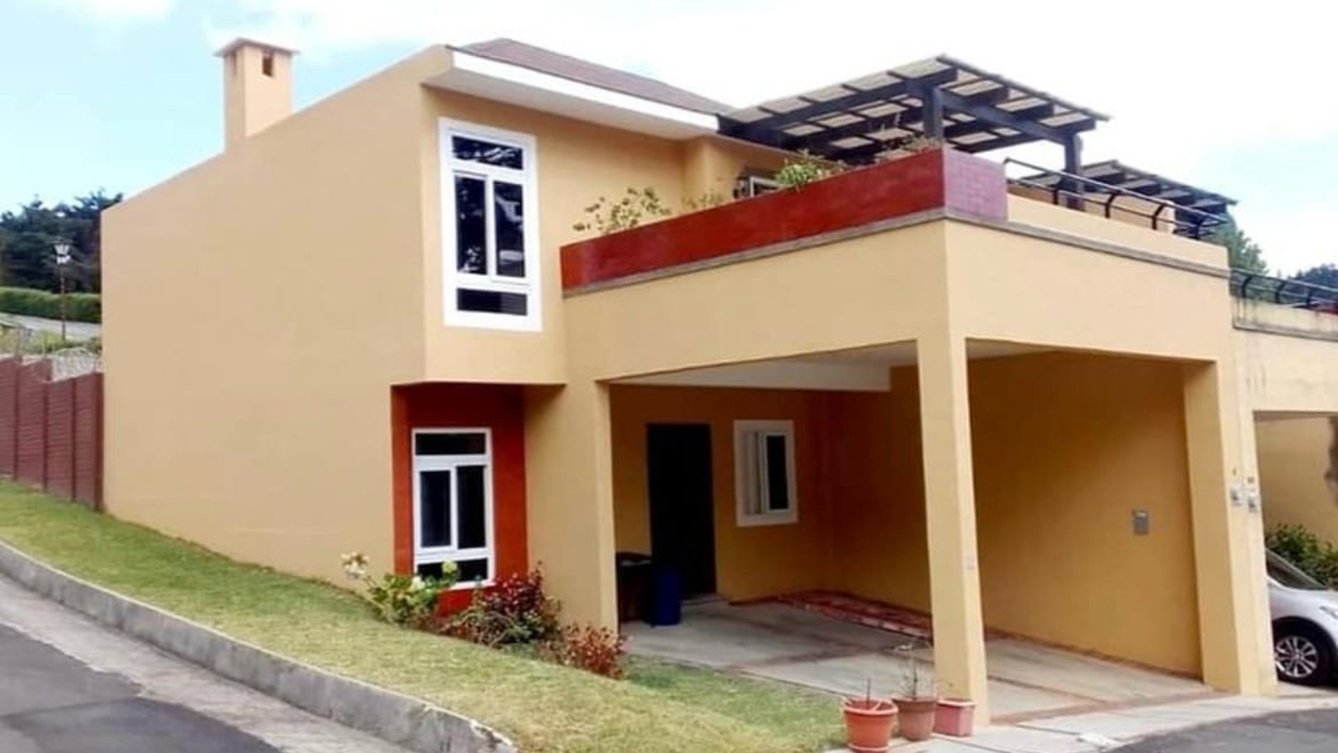 Casa en renta en Carretera a El Salvador Olmeca, Bosques de Arrazola