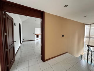 Casa Residencial en Venta en Zona 16 Kanajuyú II - Image 8