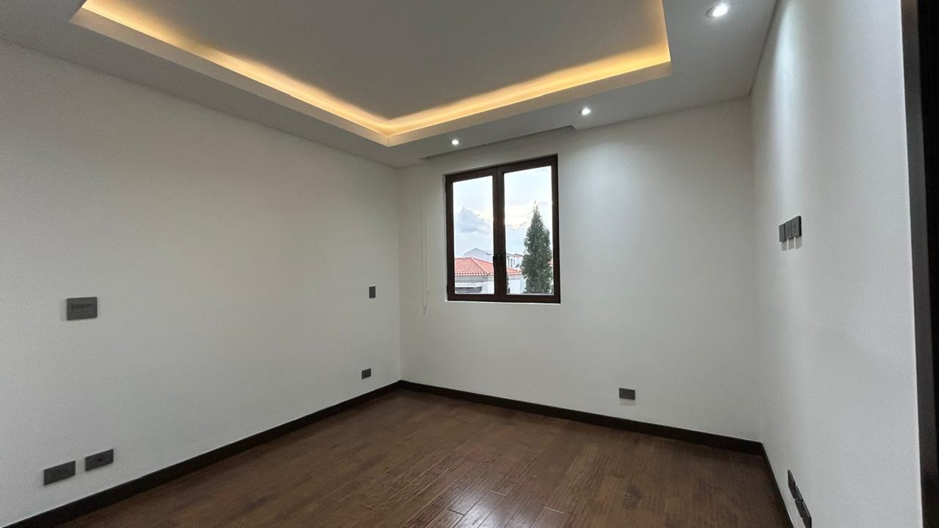 APARTAMENTO EN MAGNOLIAS DE CAYALA ZONA 16 - Miniatura 8