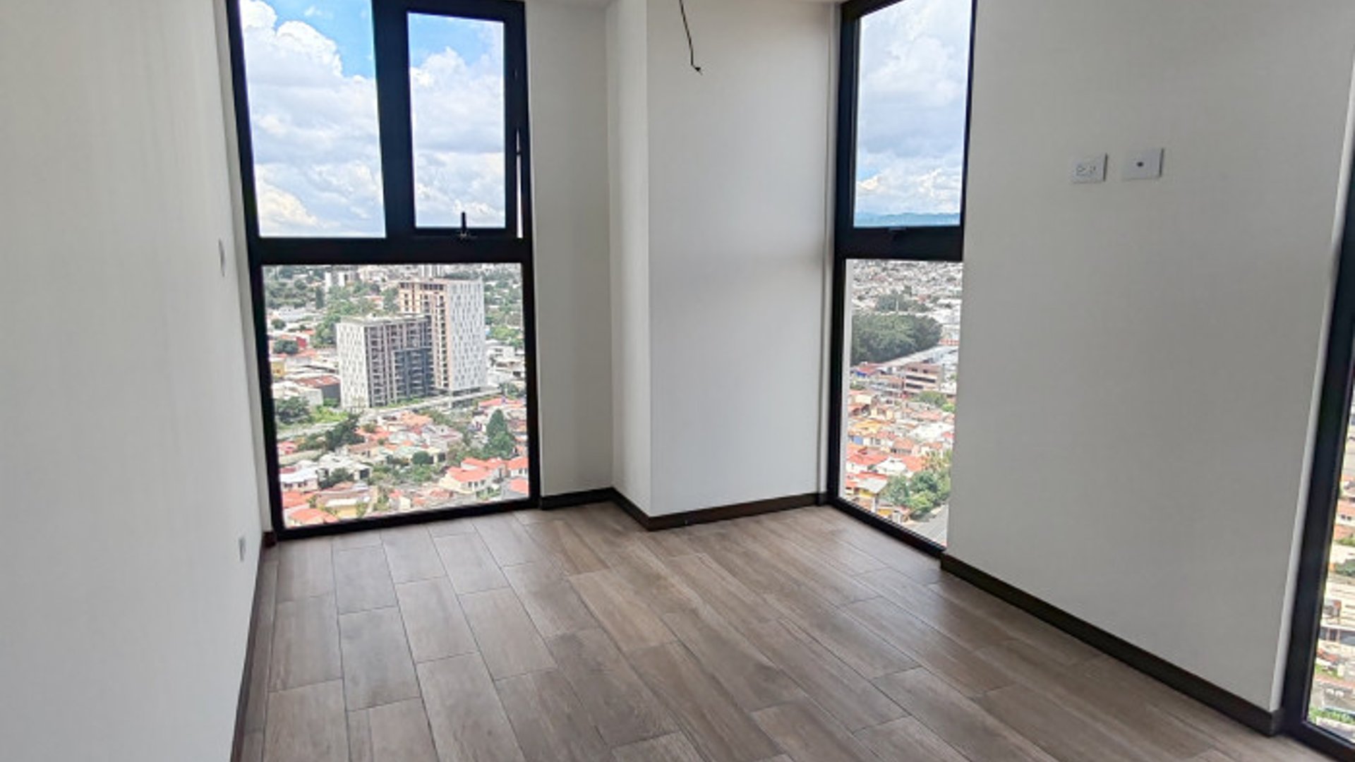 Apartamento en venta en zona 11 Mariscal Altaire - Miniatura 7